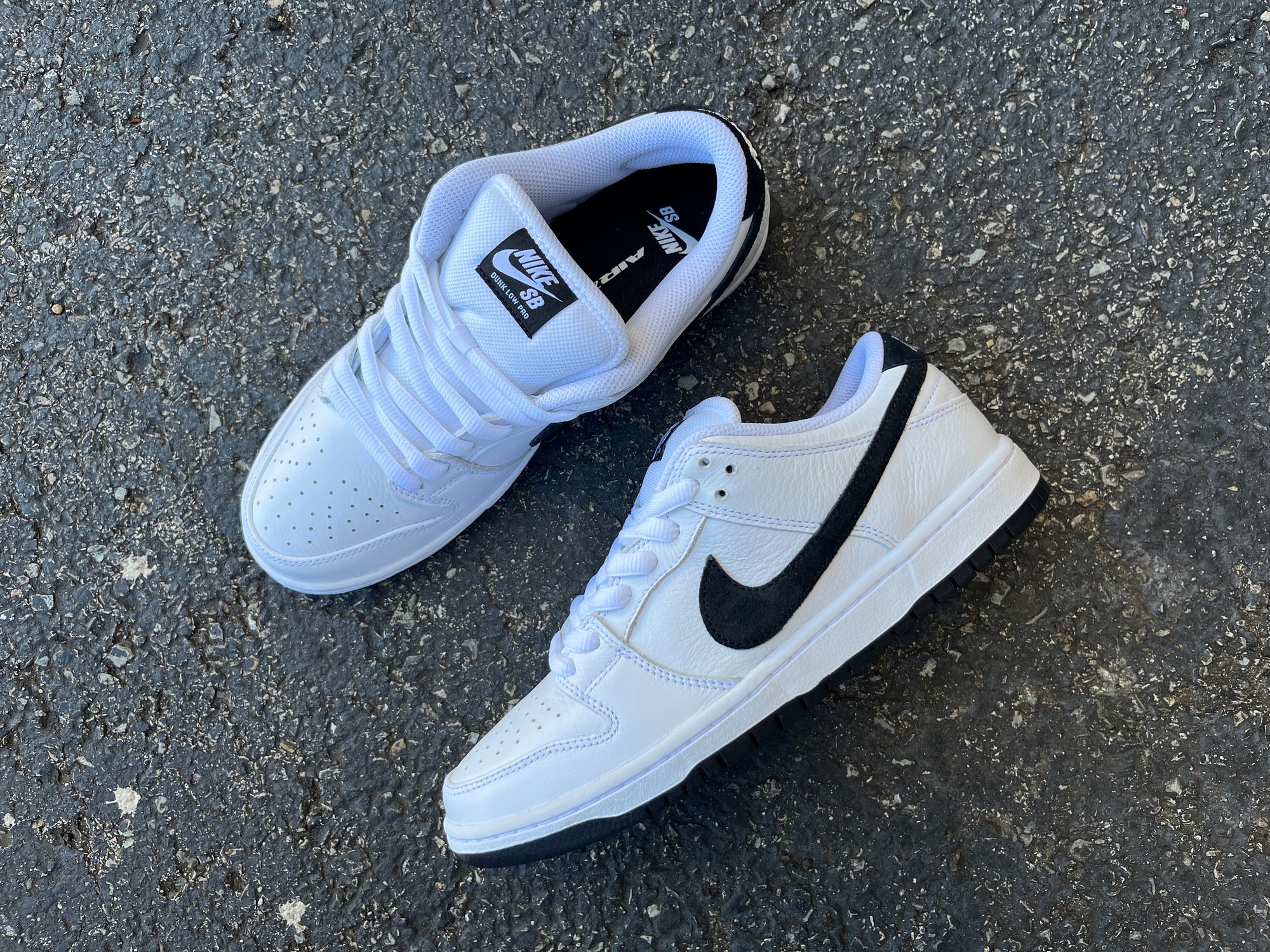 NIKE SB DUNK LOW WHITE DUNK 2.0